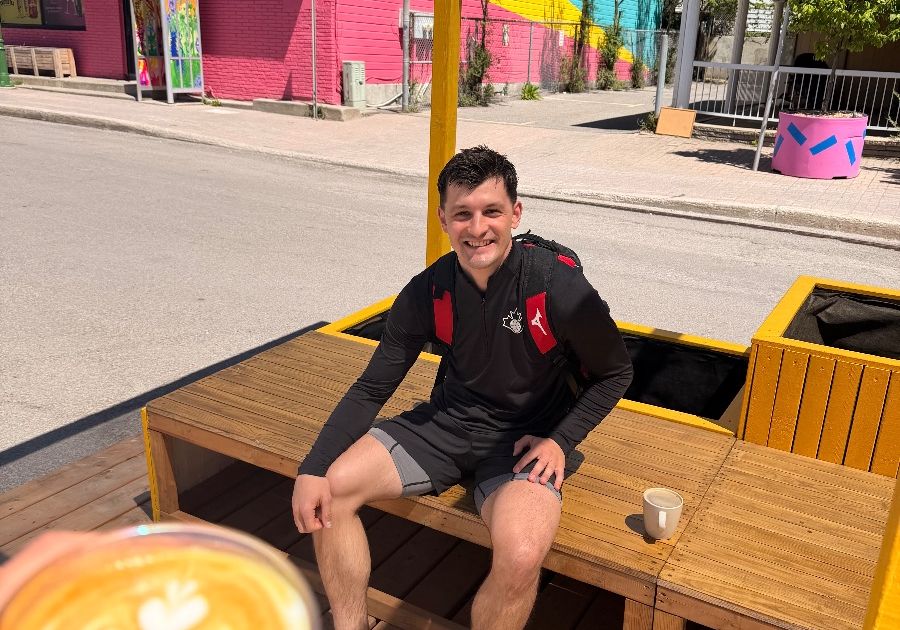 Gatineau café community post