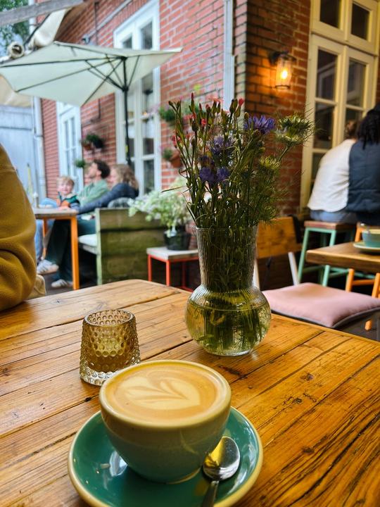Cozy little café