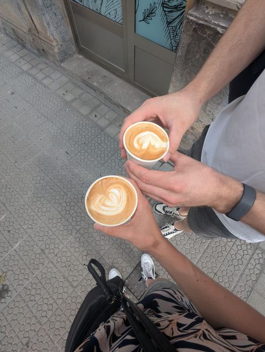 Cute little take away coffee place♥️