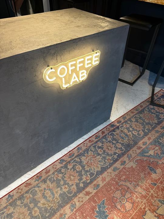 Vincent Fournier's visit to The Ministry of Coffee - Coffee Lab