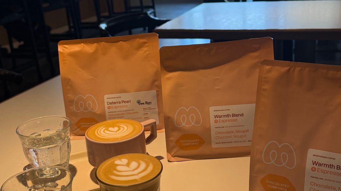 Calgary café community post