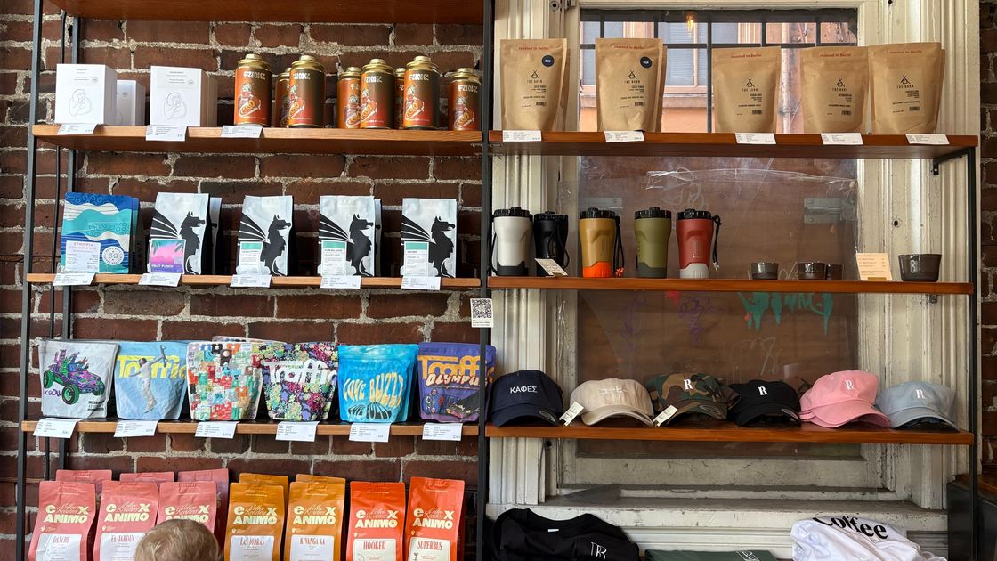 Vancouver café community post