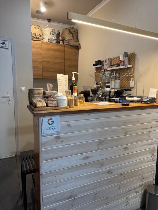Marcella Santos's visit to Ave Coffee Speciality