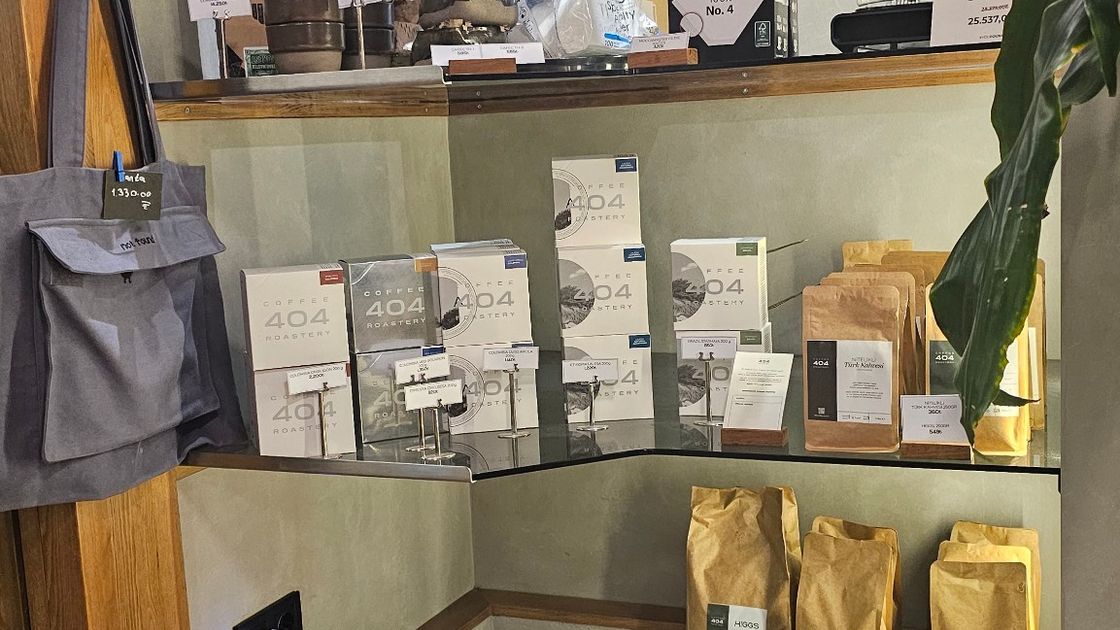 Antalya café community post